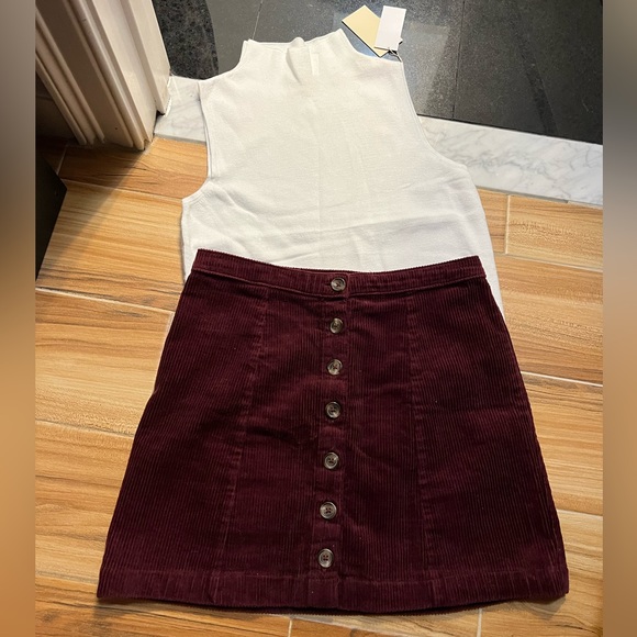 Forever 21 Button Up Mini Skirt - Picture 4 of 8